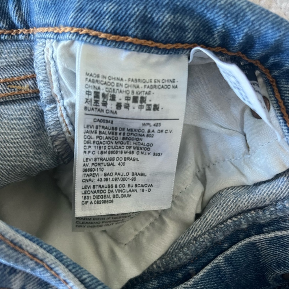 Levi’s Ribcage crop flare button fly Blue Denim Jeans - Picture 16 of 16